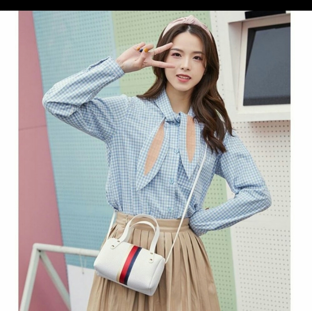 T & J Designs **Mini Crossbody